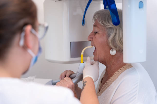Best Dentist for Tooth Abscess  in China, TX